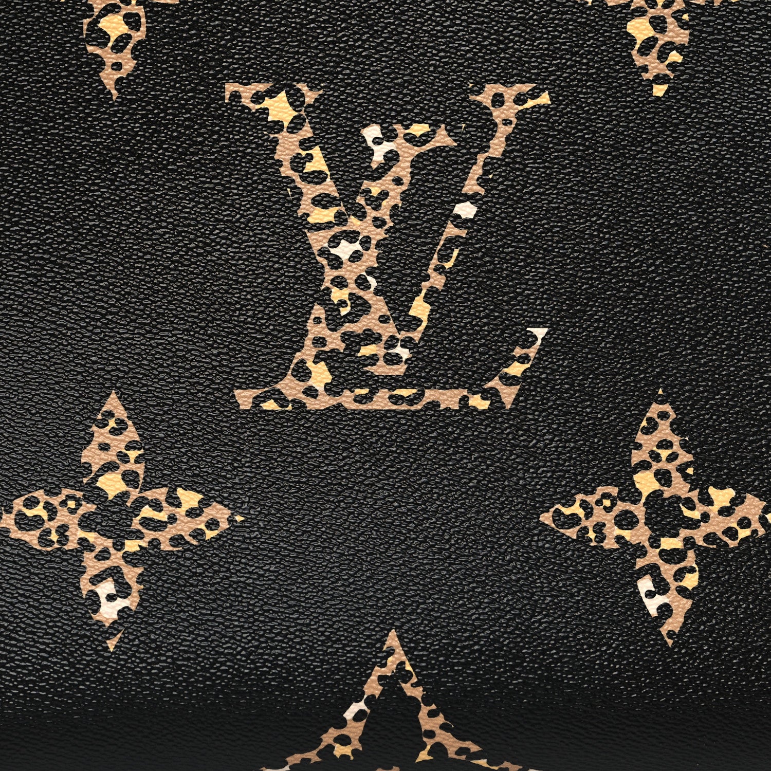 Louis Vuitton Monogram Giant Jungle Onthego GM Black 7 of 10