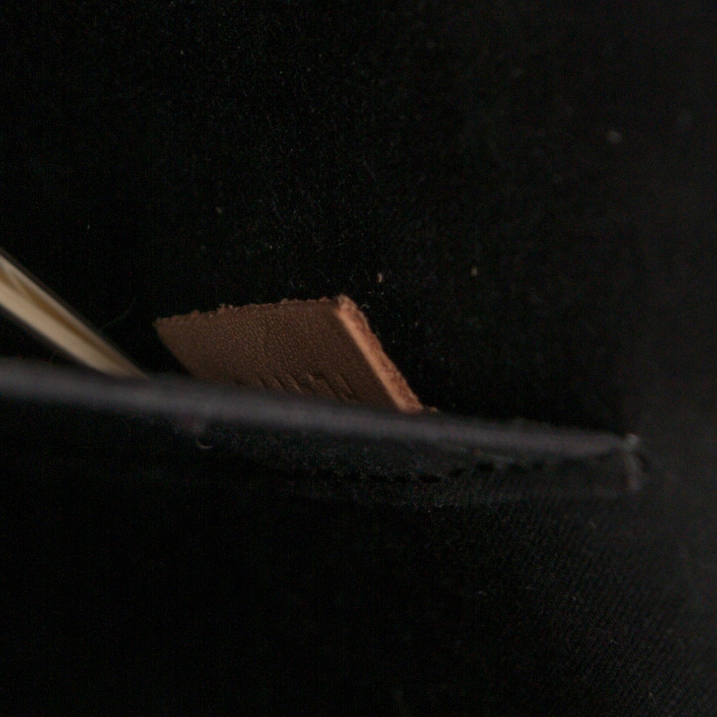 Vernis Alma PM Black