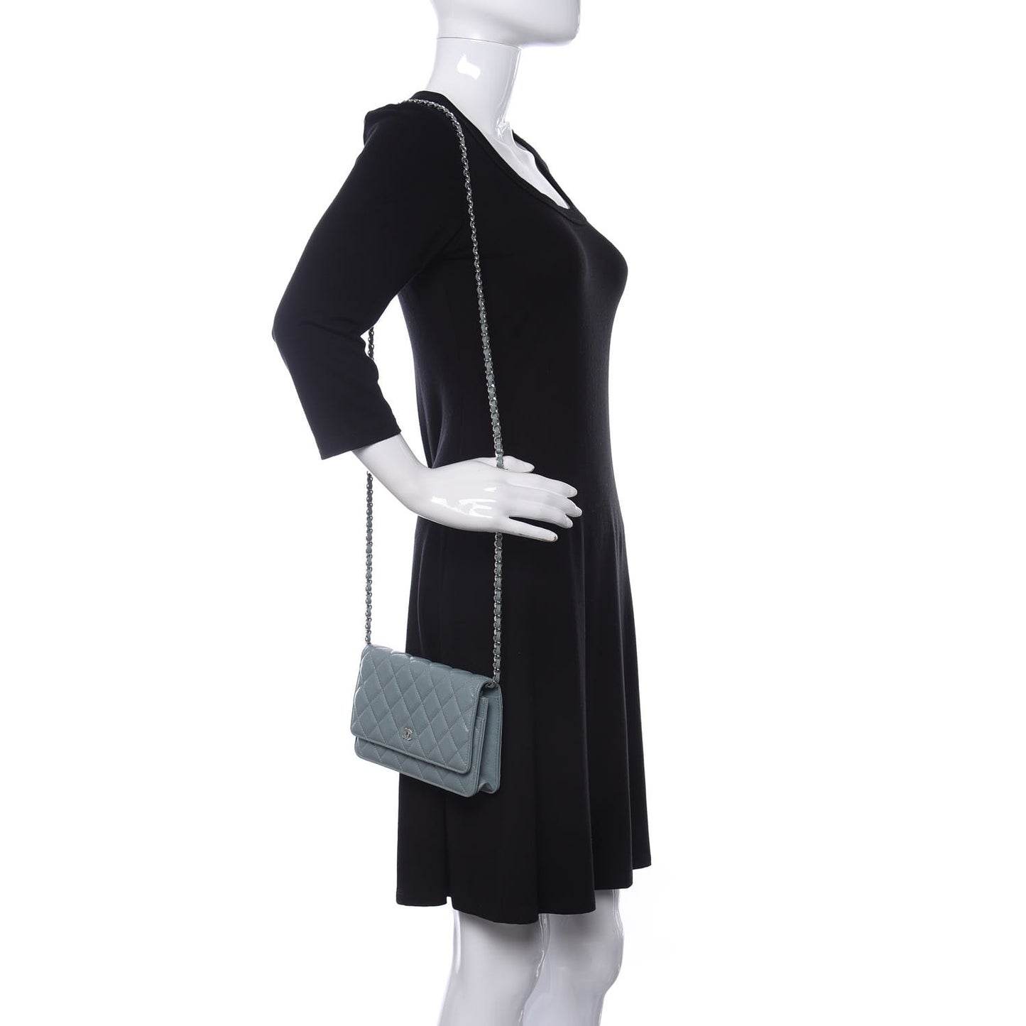 Caviar Quilted Wallet On Chain WOC Light Blue