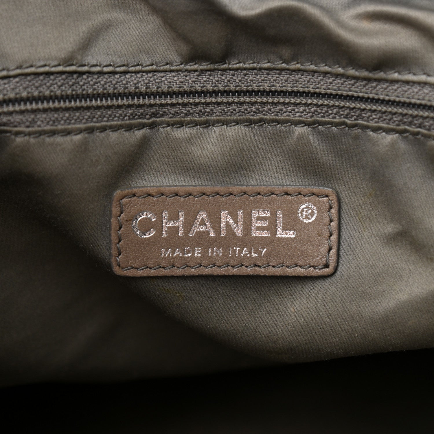 Chanel Calfskin Modern Chain Rhodoid East West Tote Black 6 of 13
