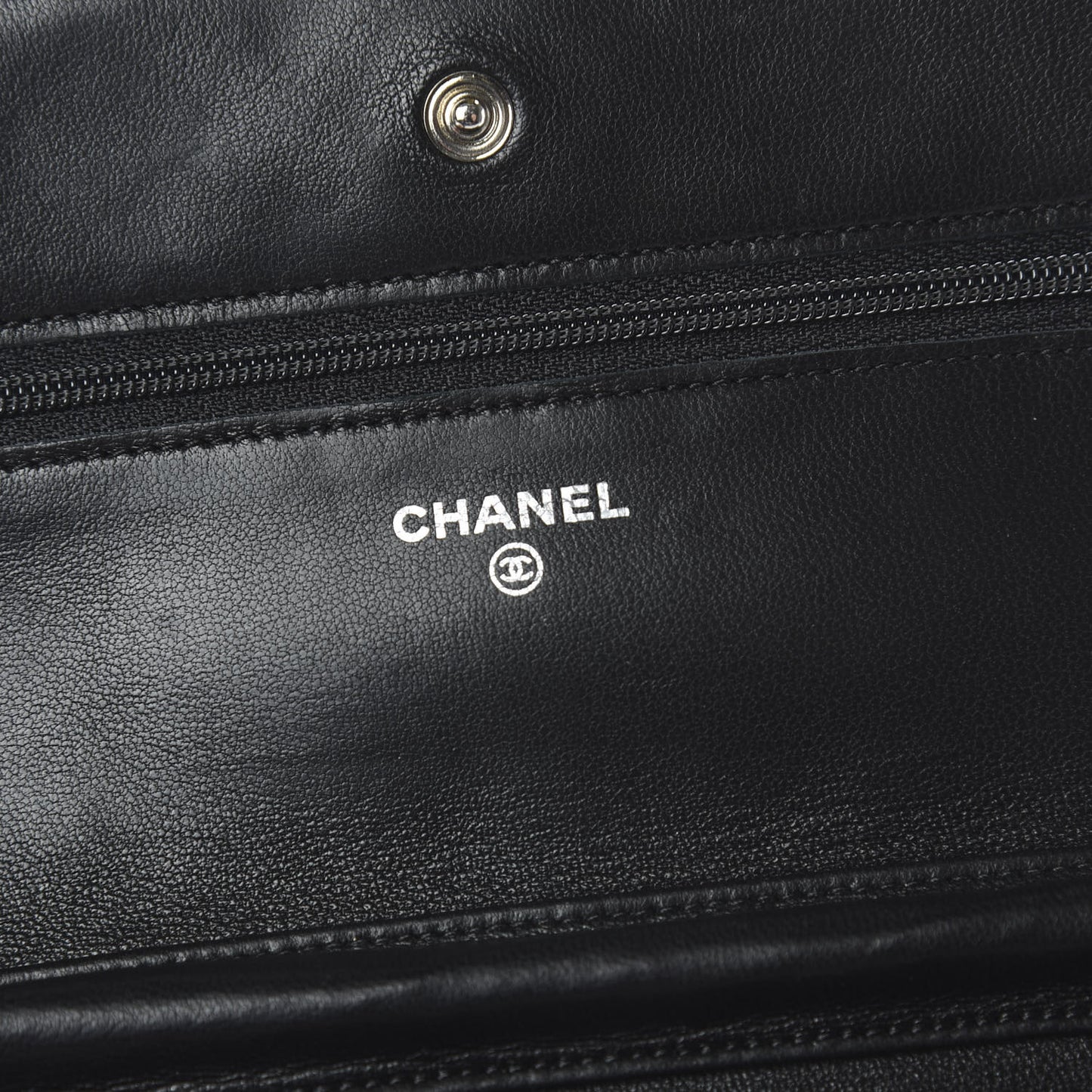 Lambskin Quilted Wallet On Chain WOC Black