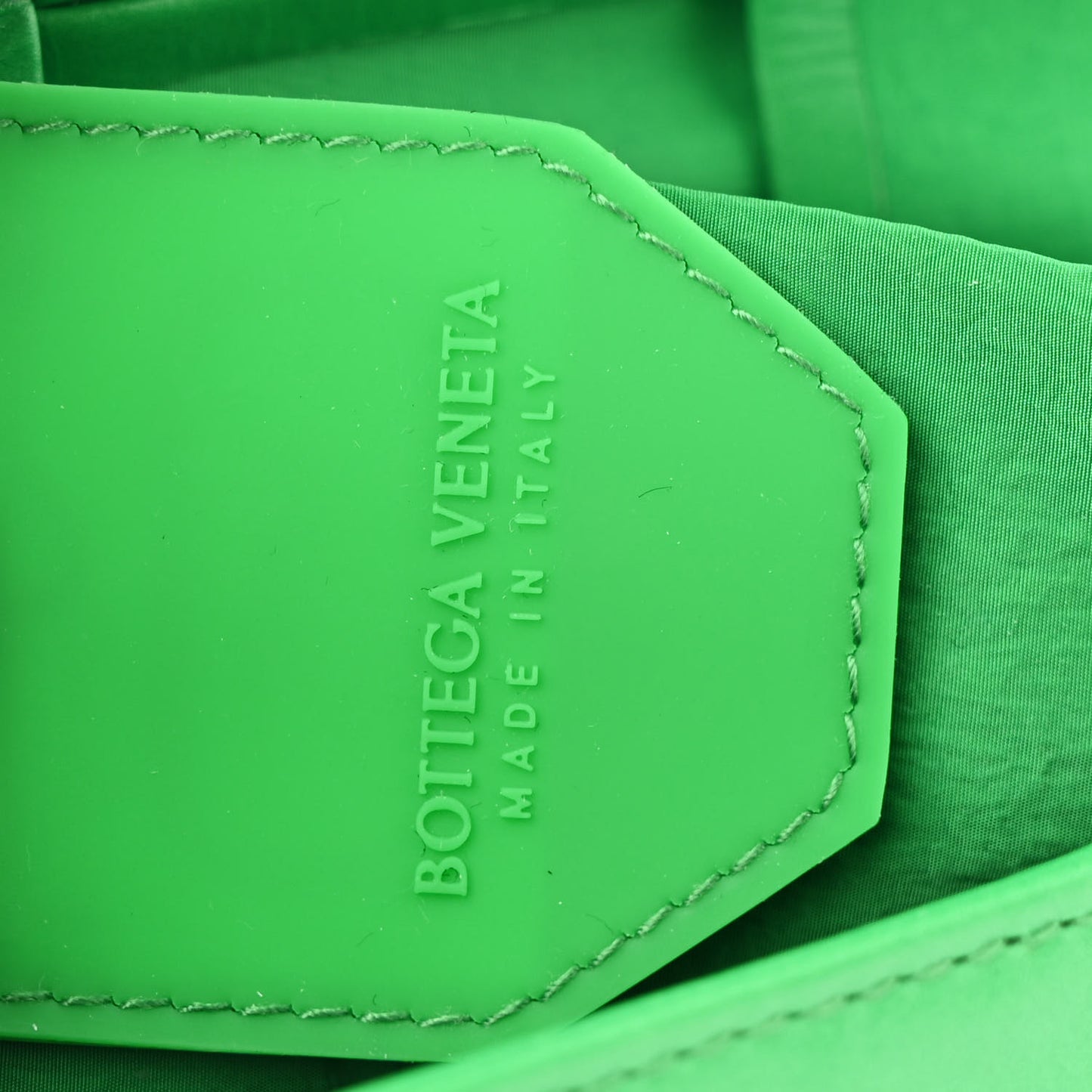 Crinkled Lambskin Maxi Intrecciato Extra Mini Cassette Crossbody Bag Parakeet