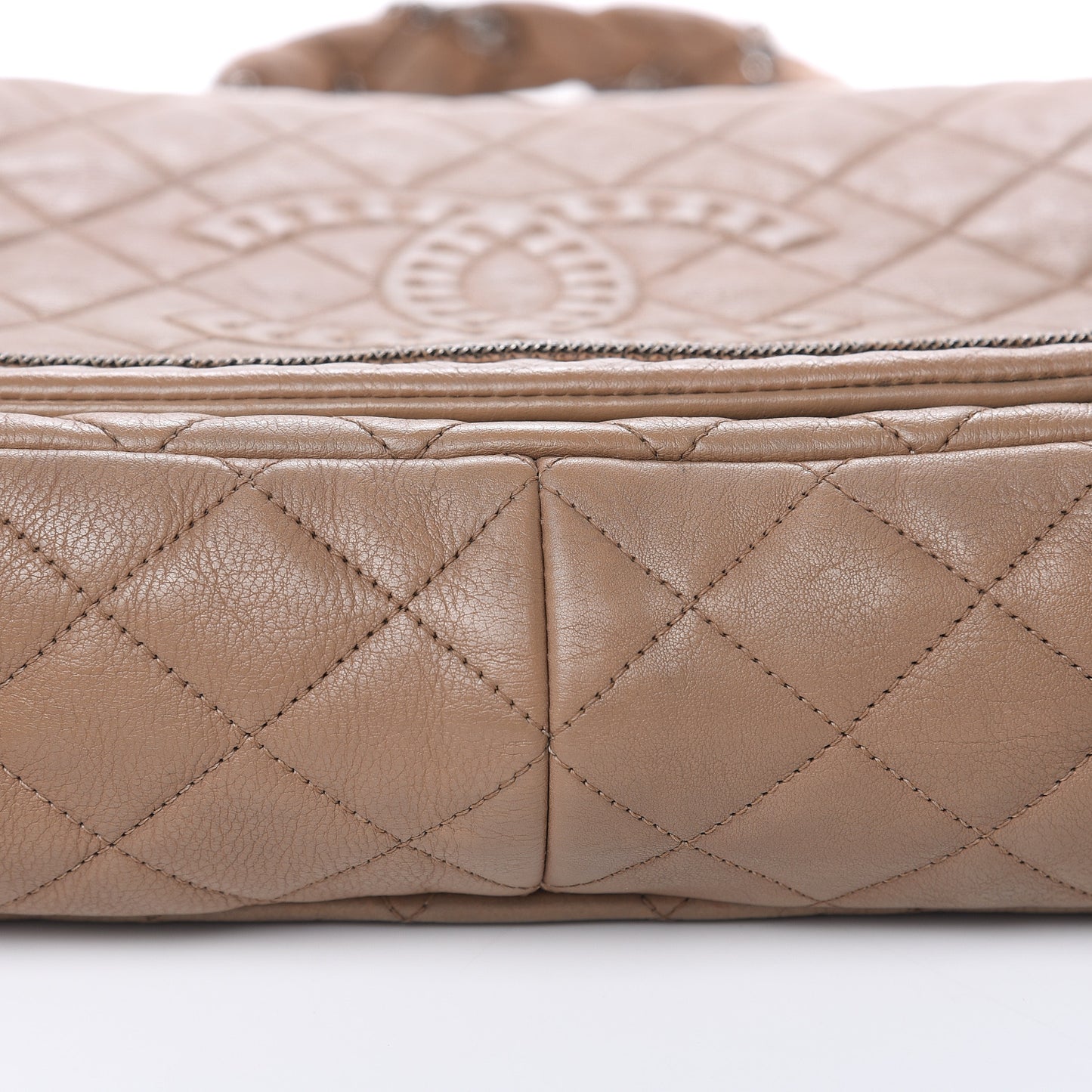 Calfskin Quilted Istanbul Flap Beige