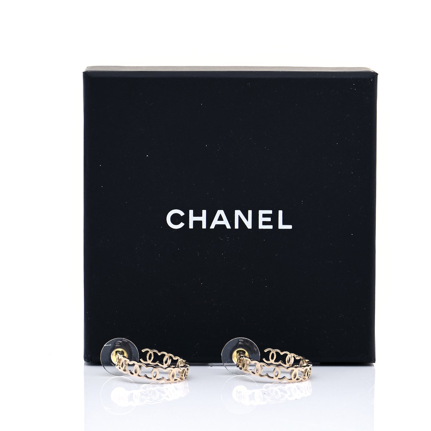 Metal CC Hoop Earrings Gold