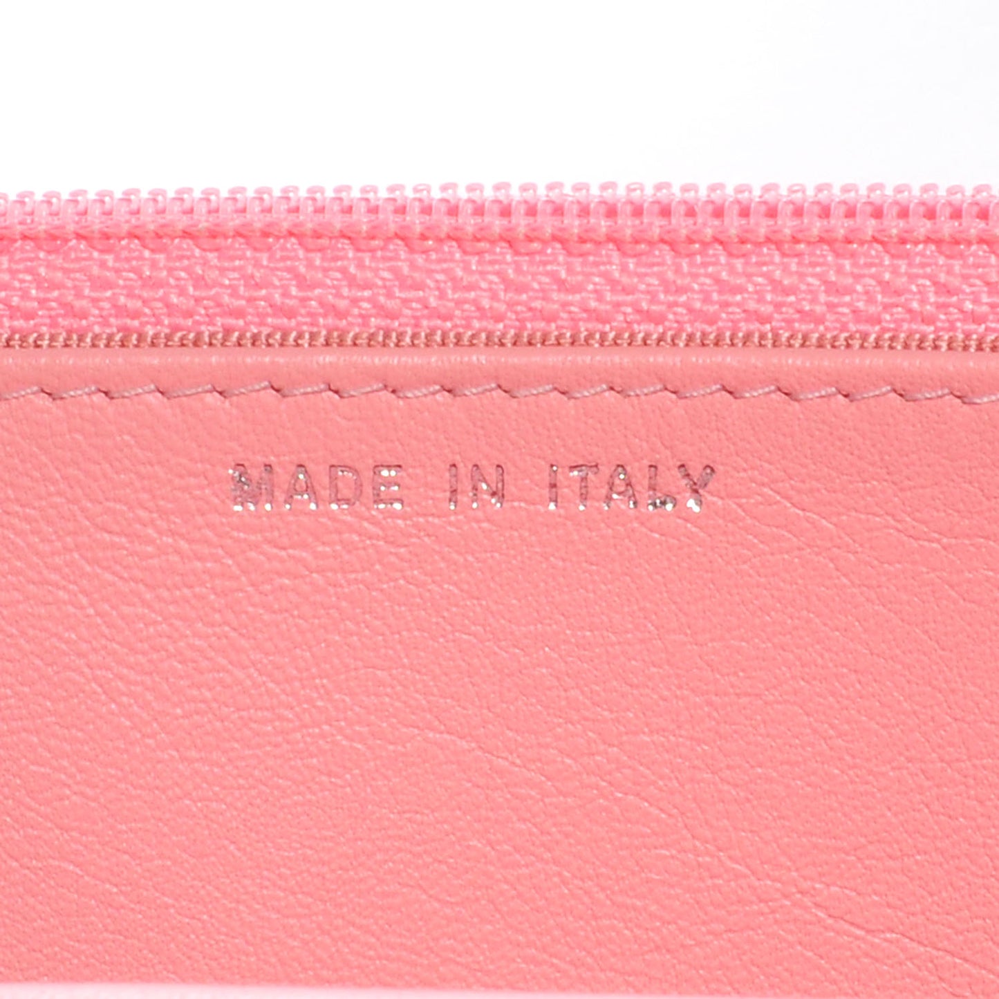 Patent Quilted Wallet On Chain WOC Pink