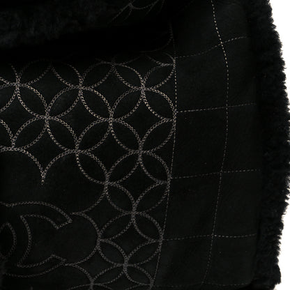 Chanel Shearling Suede Stitched CC Tote Black 9 of 12