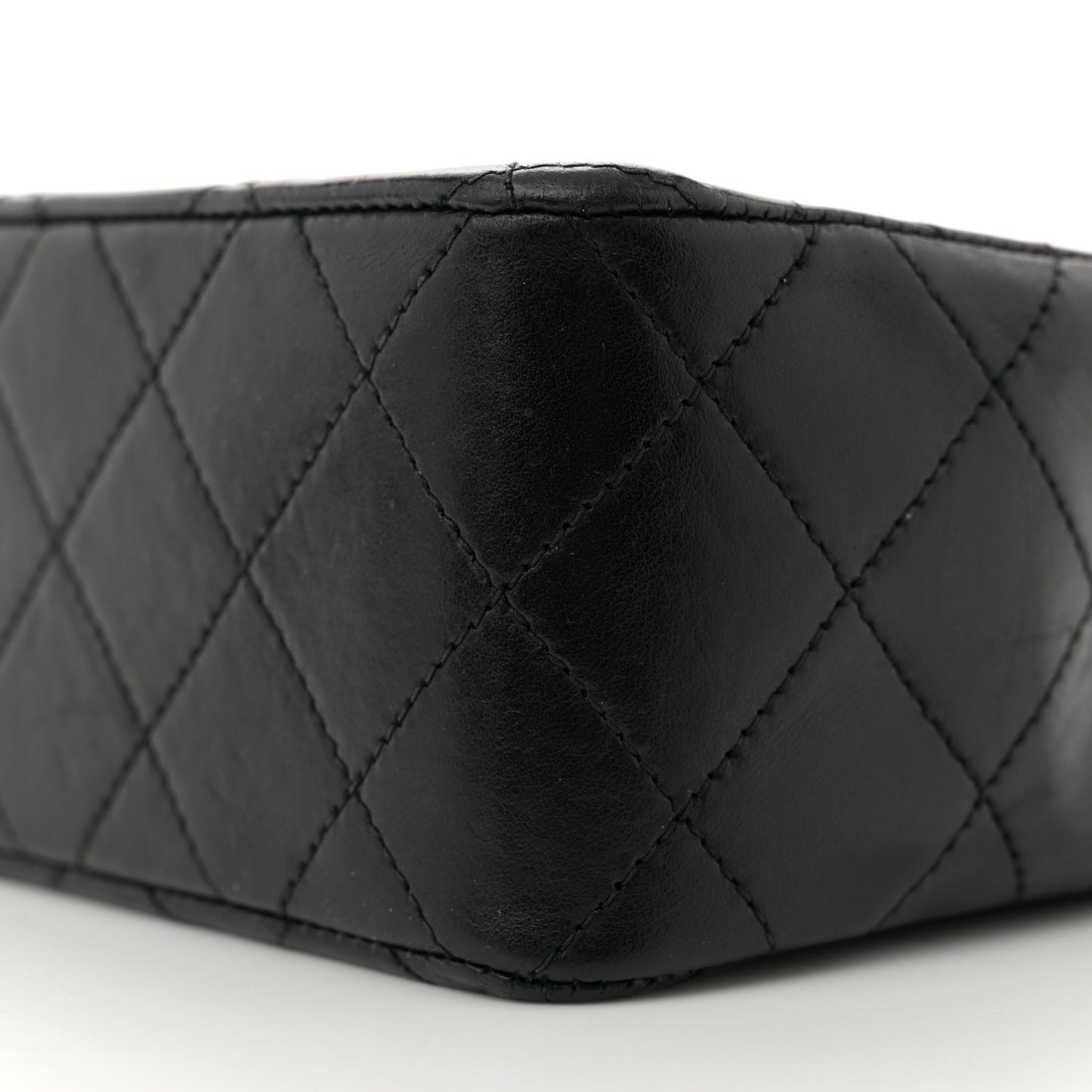 Lambskin Diamond Stitch Envelope Single Flap Black