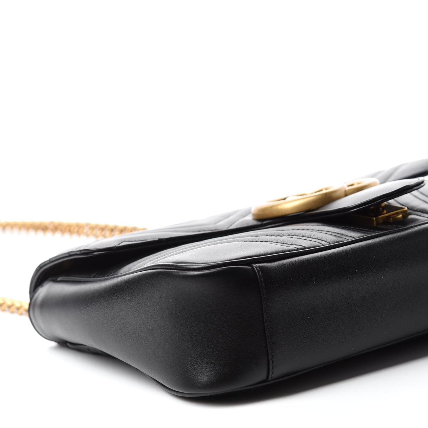 Calfskin Matelasse Medium GG Marmont Shoulder Bag Black