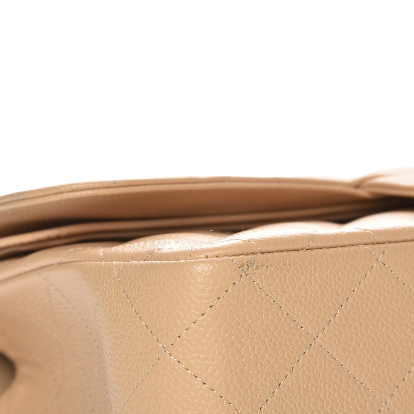 Caviar Quilted Jumbo Double Flap Beige Clair