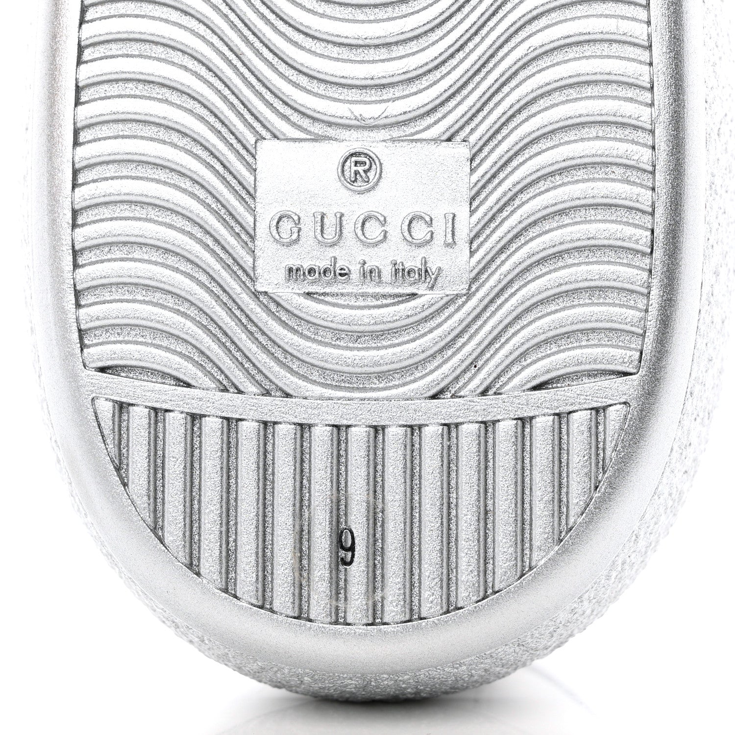 Gucci Metallic Nappa Interlocking G Perforated Mens Ace Sneakers 9 Argento 8 of 9