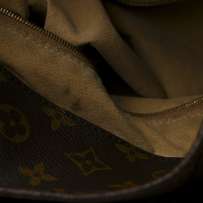 Louis Vuitton Monogram Artsy MM 11 of 11