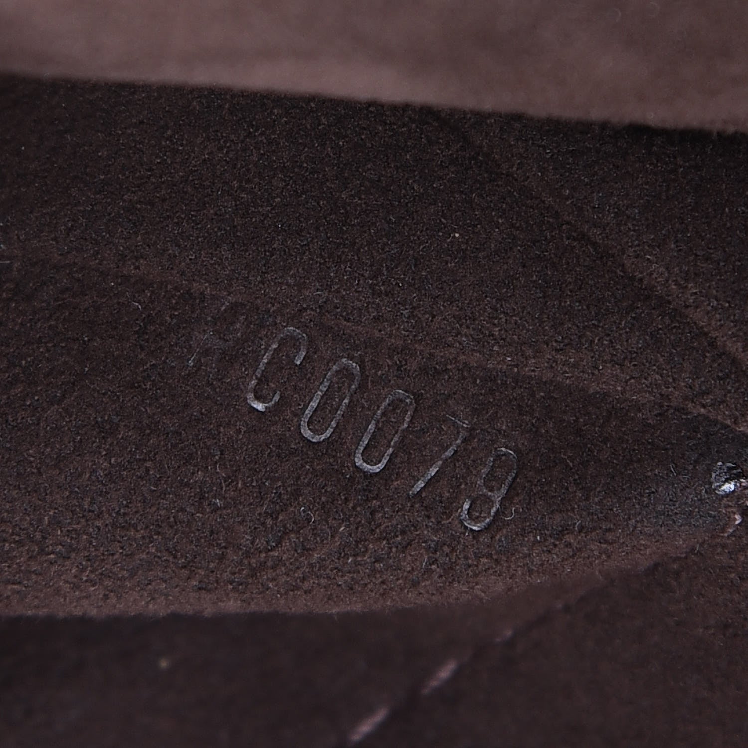 Louis Vuitton Monogram Kalahari GM 7 of 7