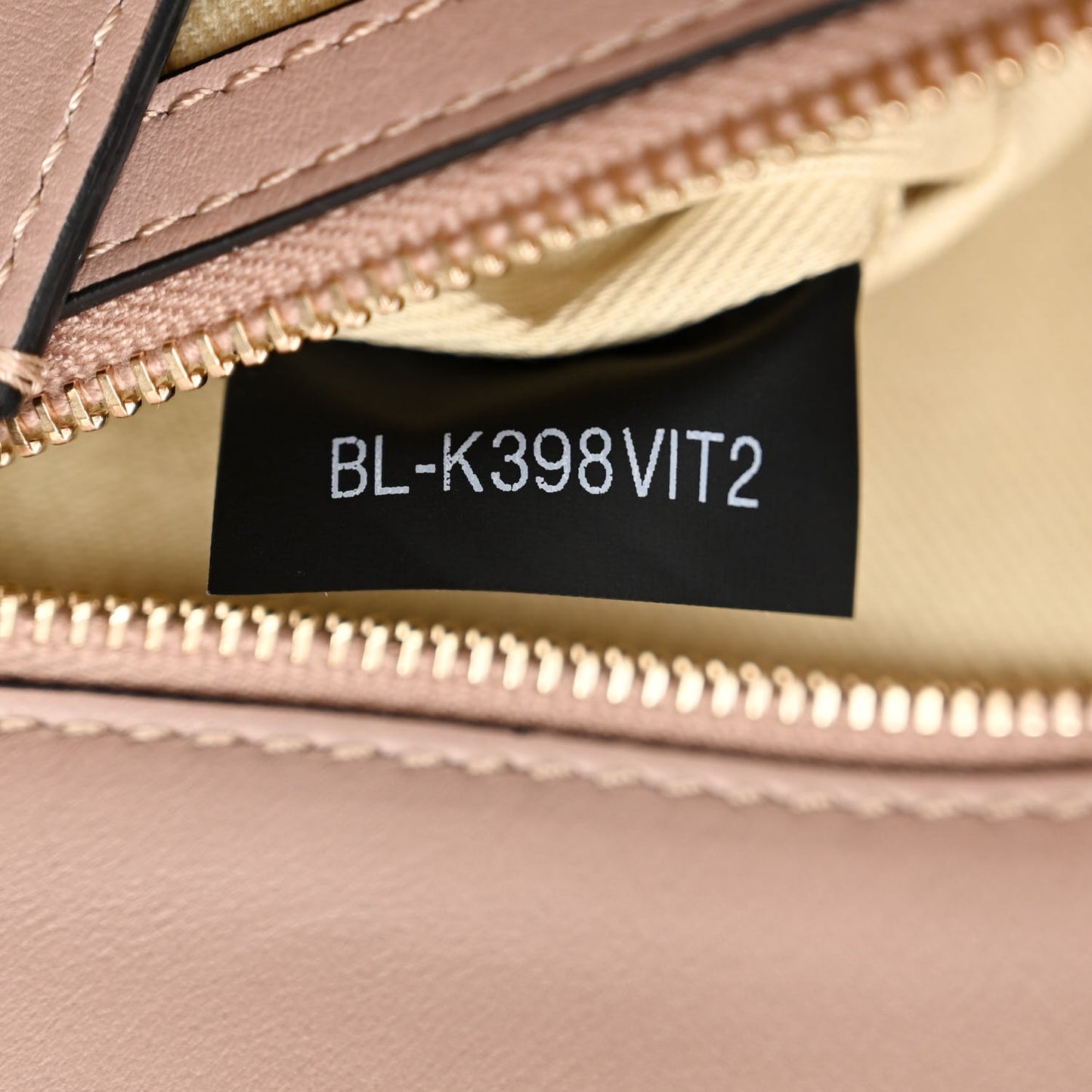 Vitello Medium Glam Lock Rockstud Flap Poudre