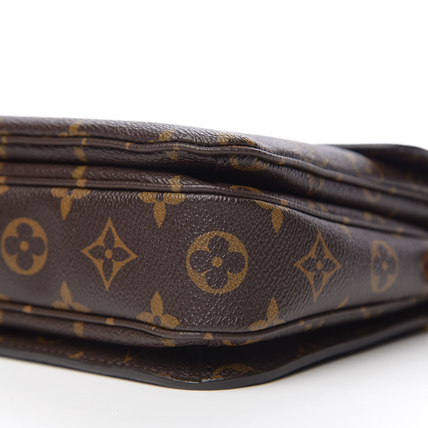 Louis Vuitton Monogram Pochette Metis 7 of 8
