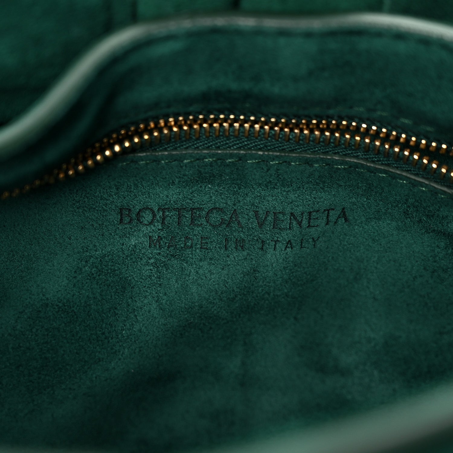 Bottega Veneta Suede Maxi Intrecciato Padded Chain Cassette Crossbody Bag Emerald Green 7 of 12