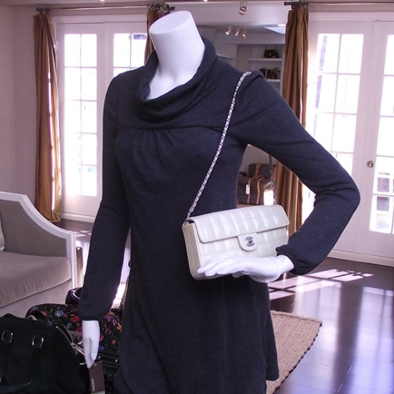 Patent Cube Classic E/W Medium Flap White