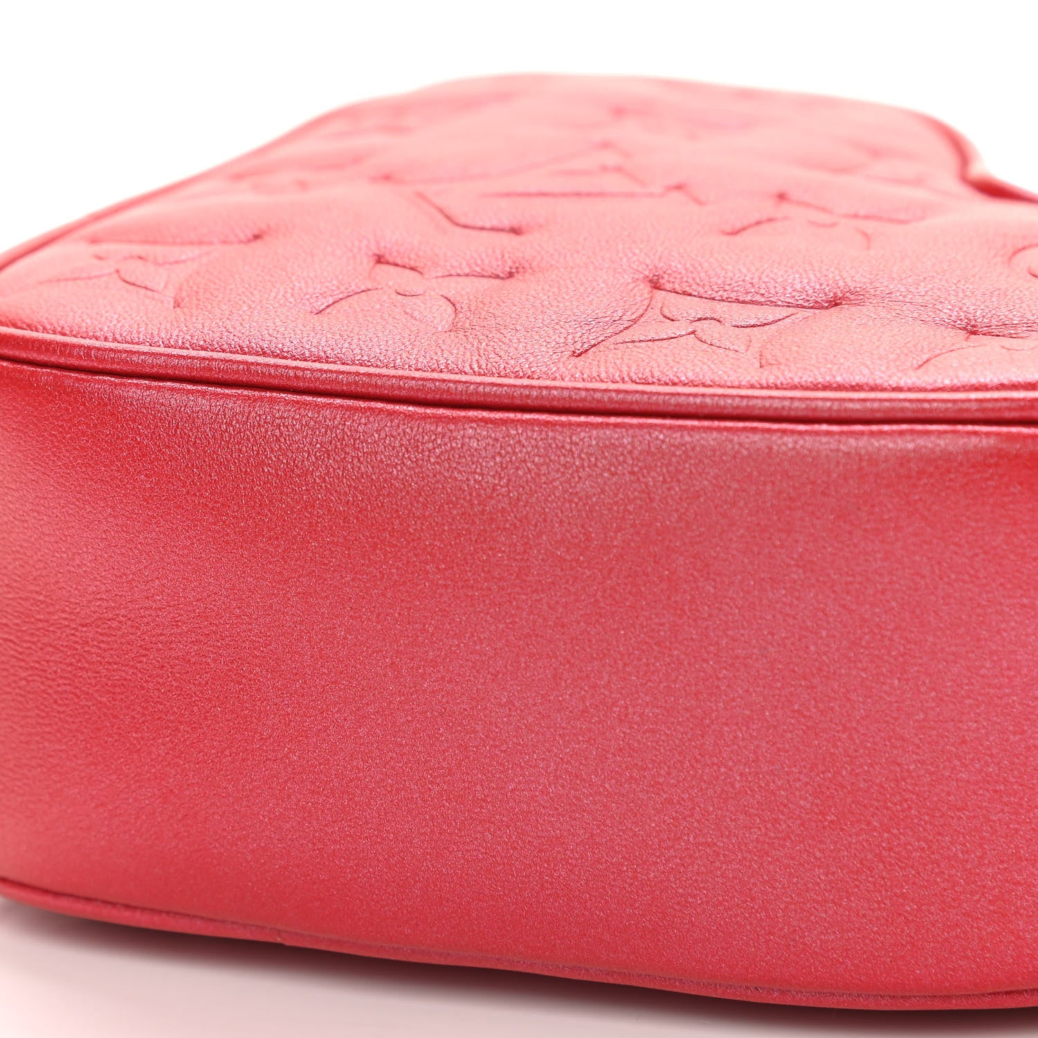 Louis Vuitton Lambskin Embossed Monogram Fall In Love Sac Coeur Heart Chain Bag Lipstick Red 9 of 9