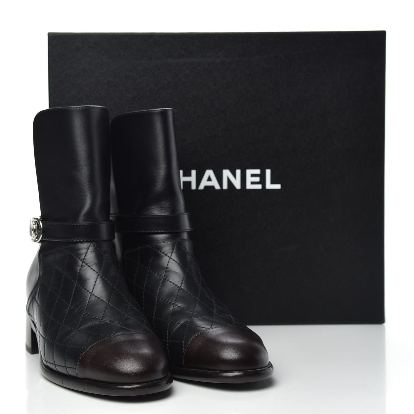 Calfskin Quilted Cap Toe Boots 37.5 Black Brown