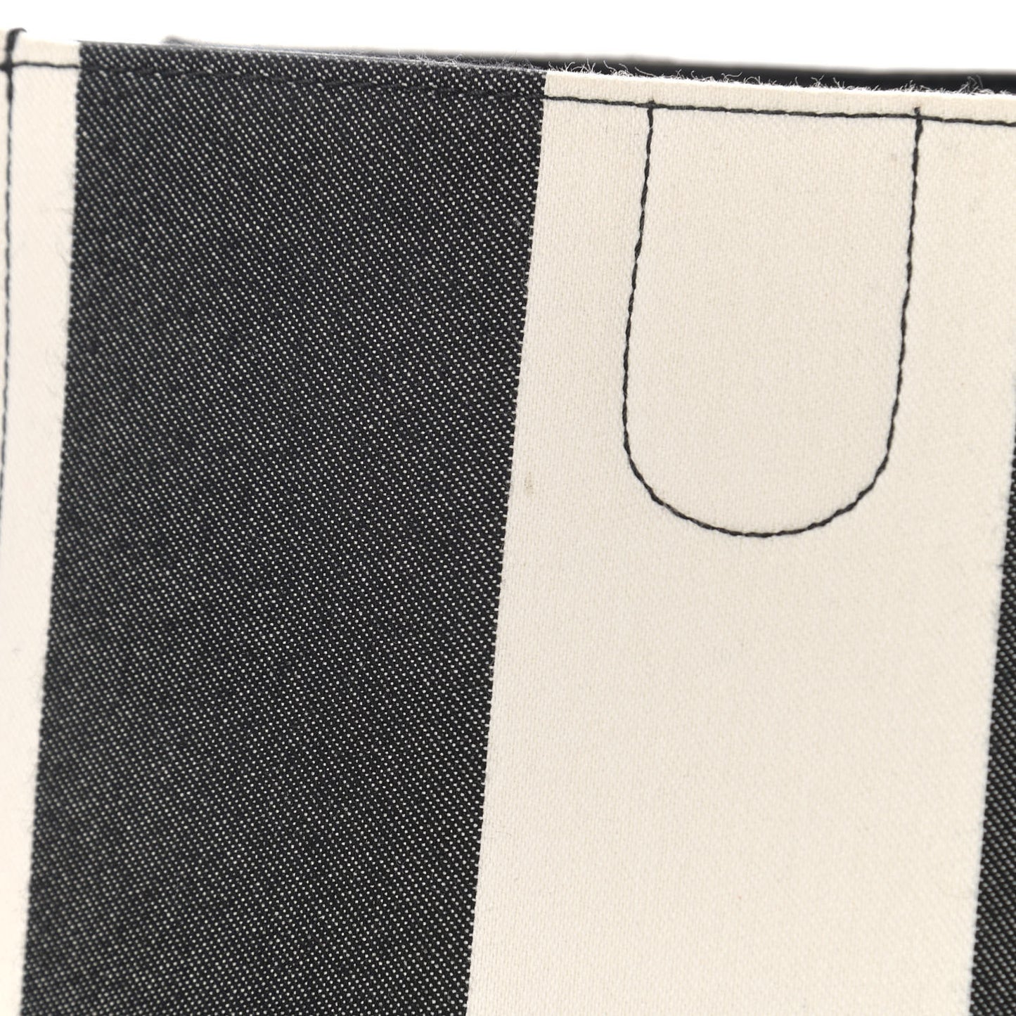 Textured Canvas Small Sangle Bucket Bag Black