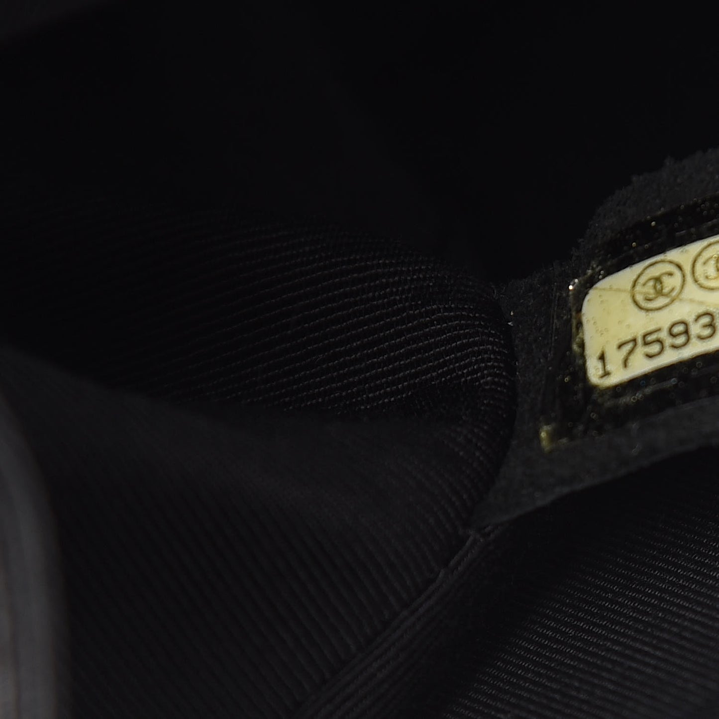 Lambskin Stitched Medium Boy Flap Black