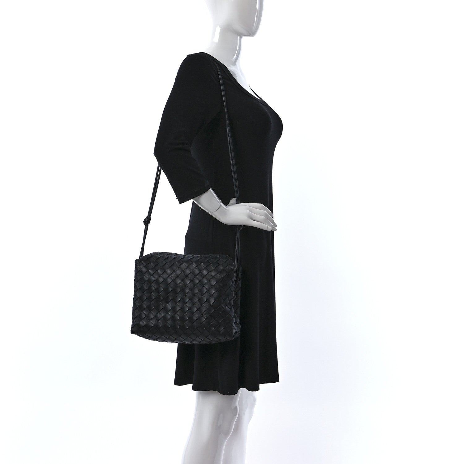 Bottega Veneta Nappa Intrecciato Medium Loop Camera Bag Black 2 of 9