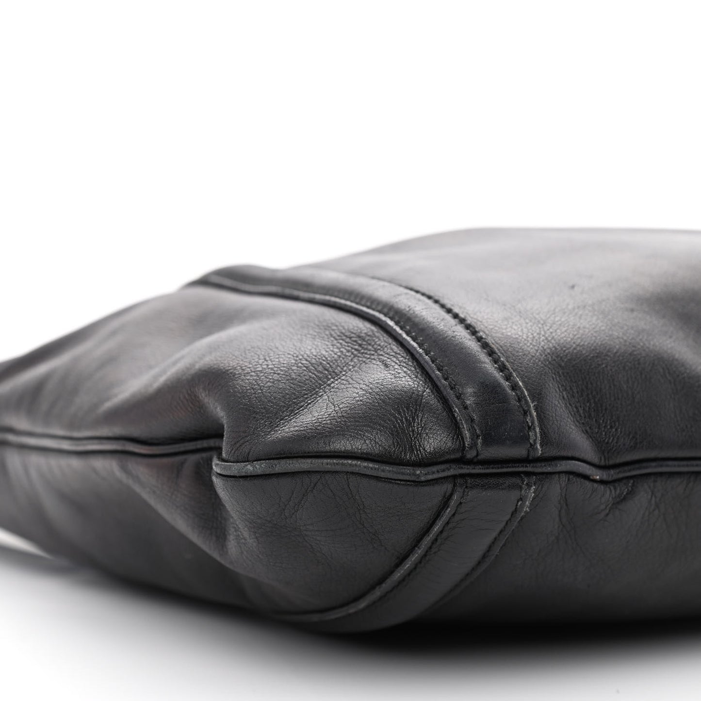 Calfskin Medium Britt Hobo Black