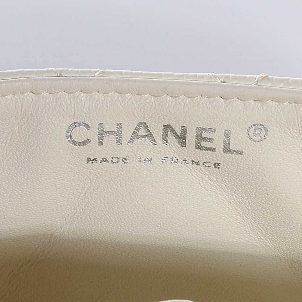 Caviar East West Flap White