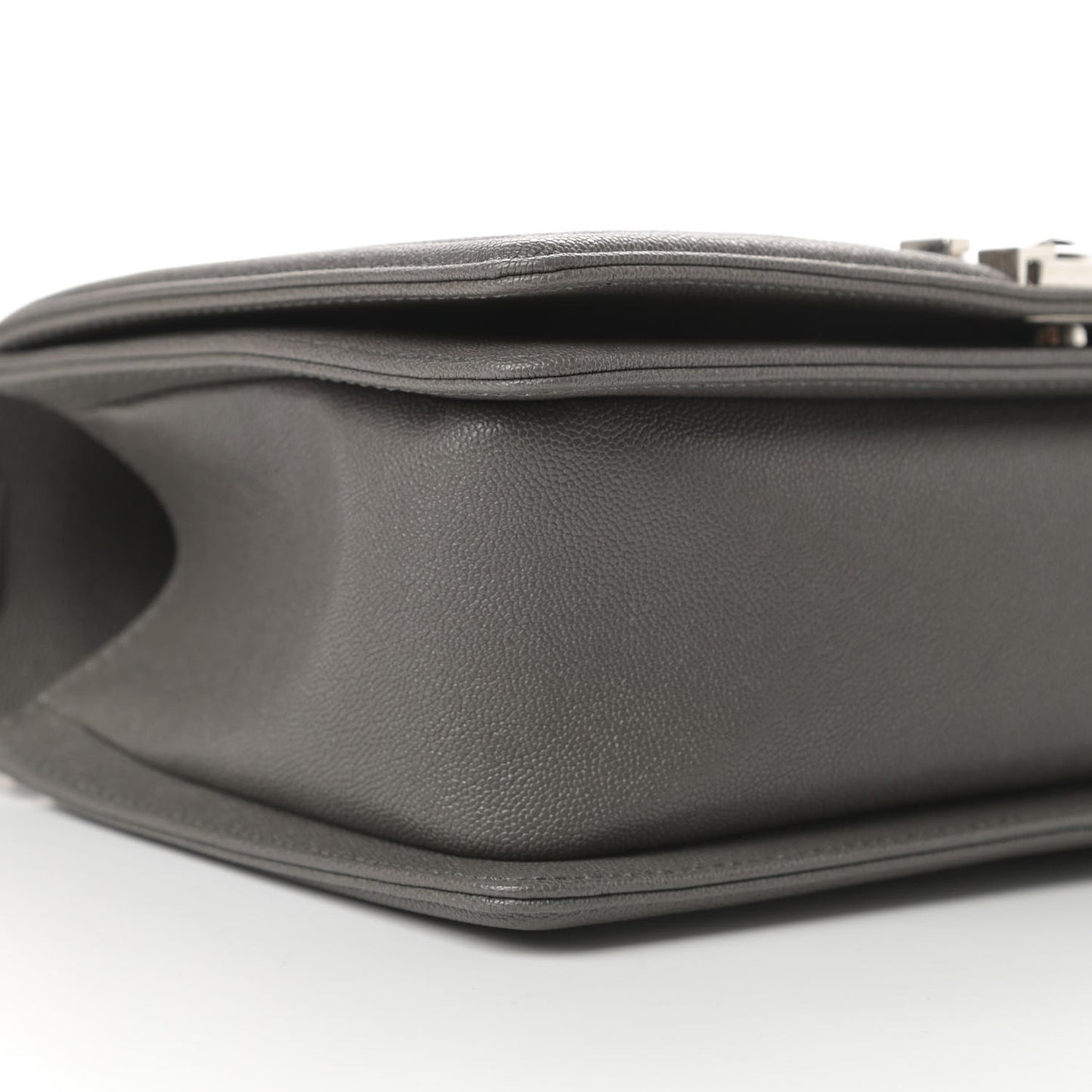 Caviar Quilted Medium Boy Flap Grey