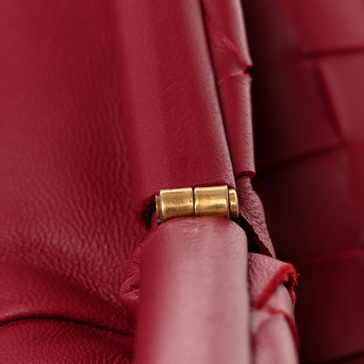 Nappa Maxi Intrecciato The Pouch Oversized Clutch Amaranto
