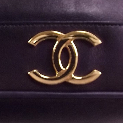 Chanel Lambskin Drawstring CC Bucket Shoulder Bag Navy cd22760 7 of 10