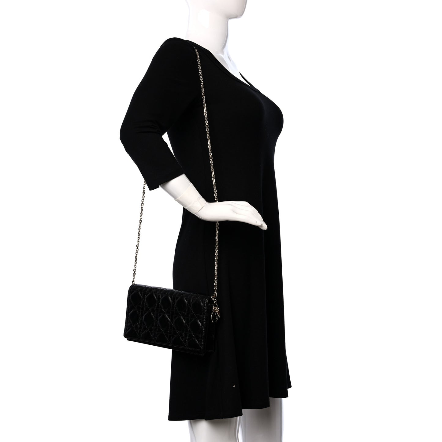 Crinkled Patent Cannage Lady Dior Pouch Black