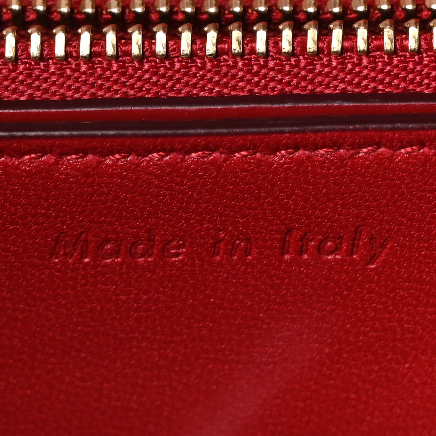 Box Calfskin Medium Classic Box Flap Bag Red