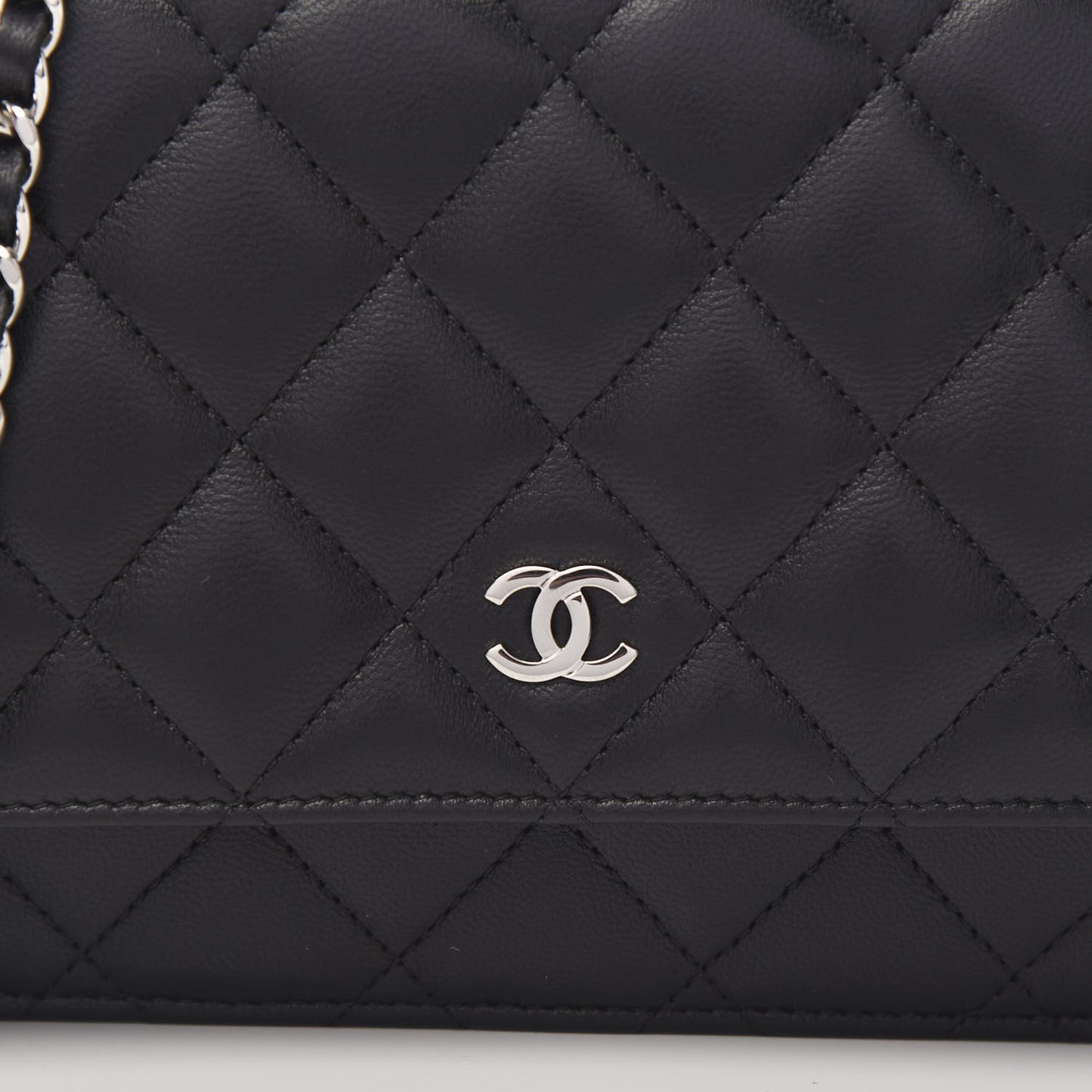 Lambskin Quilted Wallet On Chain WOC Black