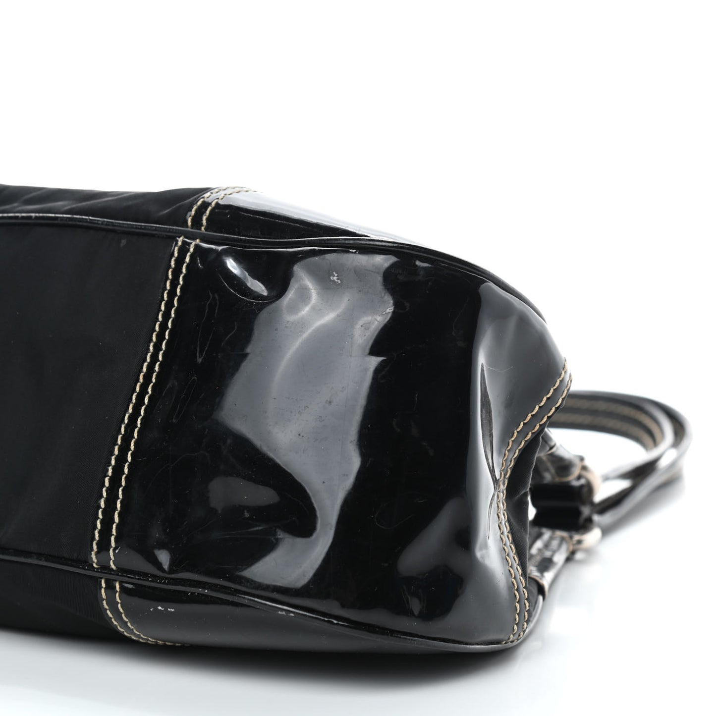 Tessuto Nylon Vernice Hobo Black