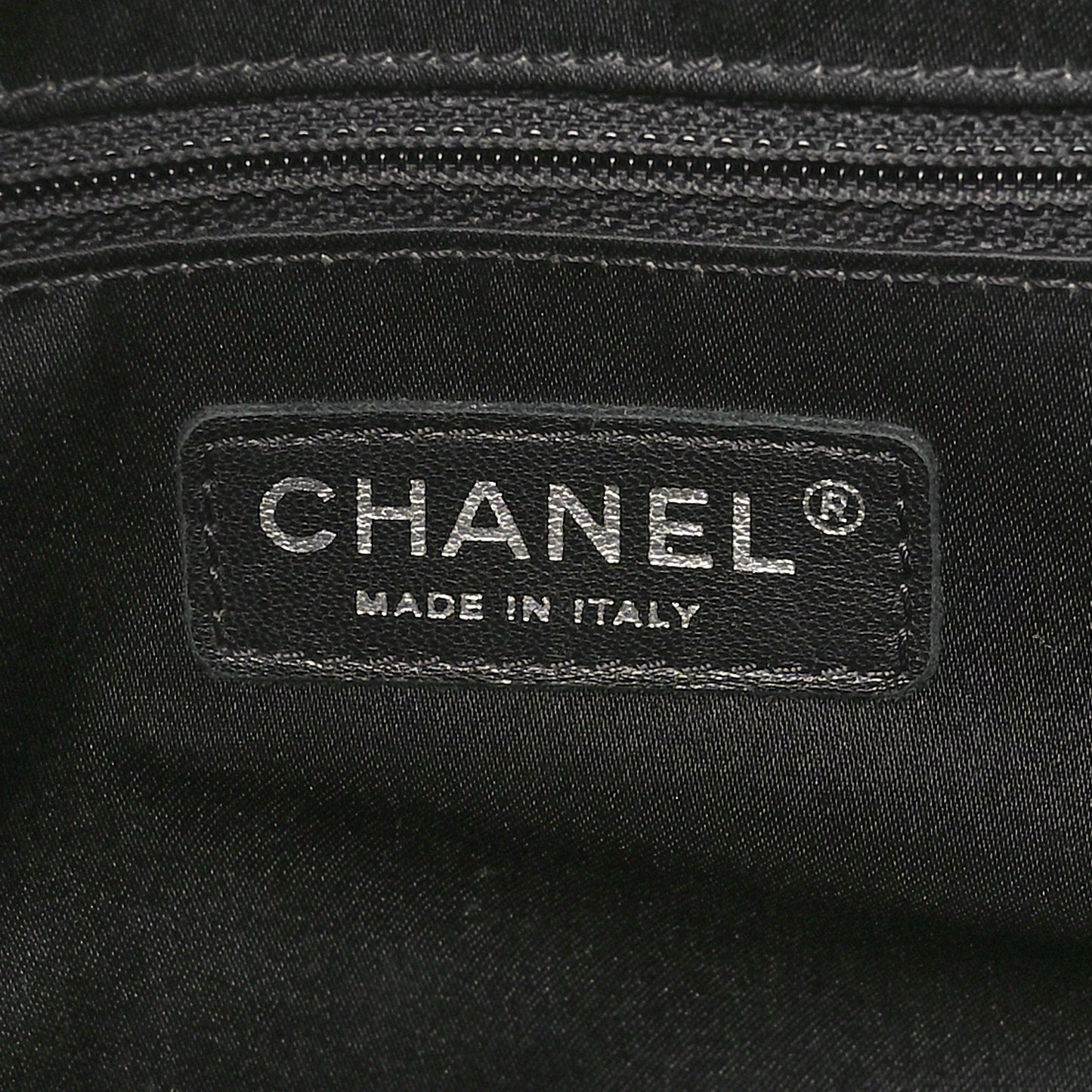 Caviar Quilted XL Grand Shopping Tote GST Black