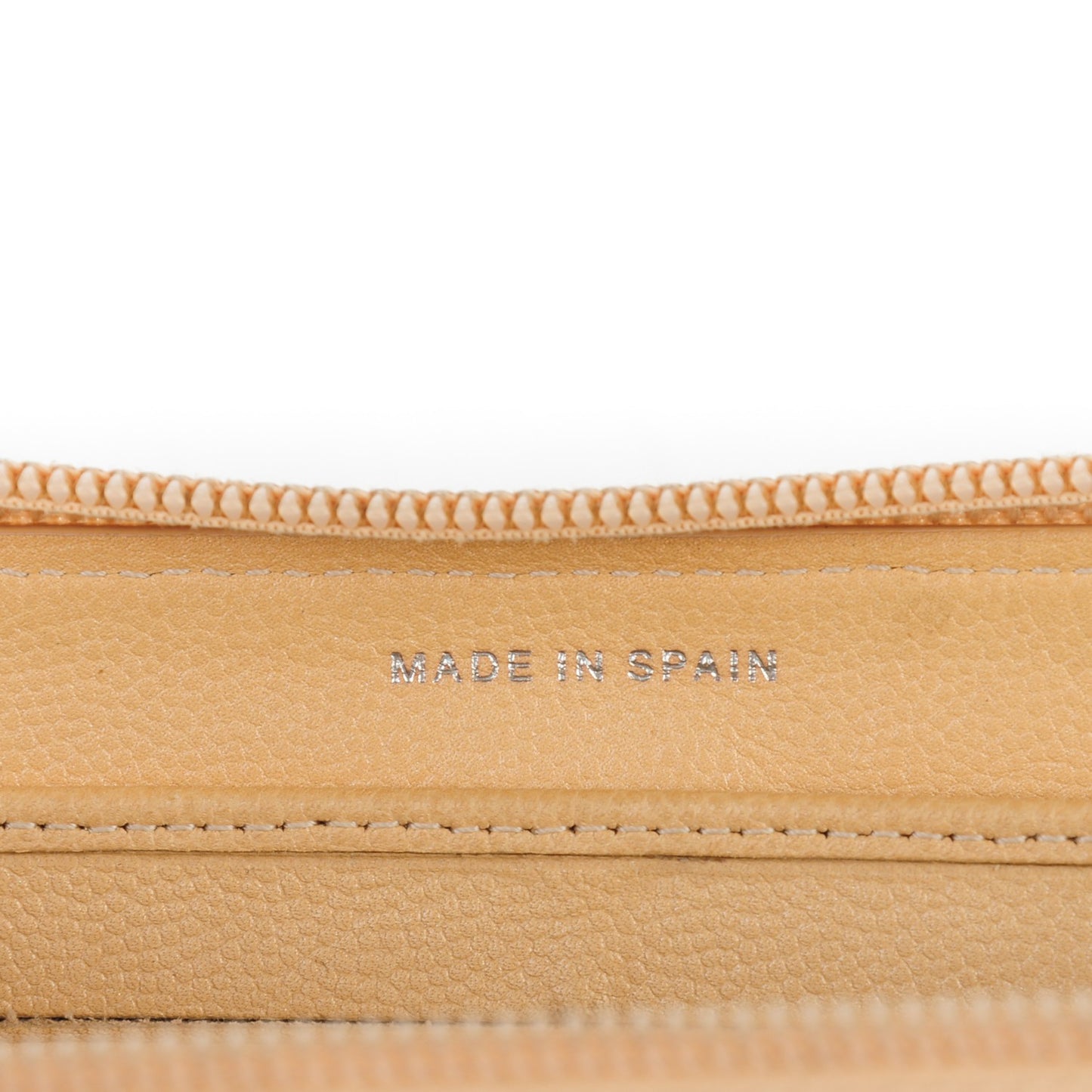 Caviar Sevruga Zip Around Wallet Beige Clair