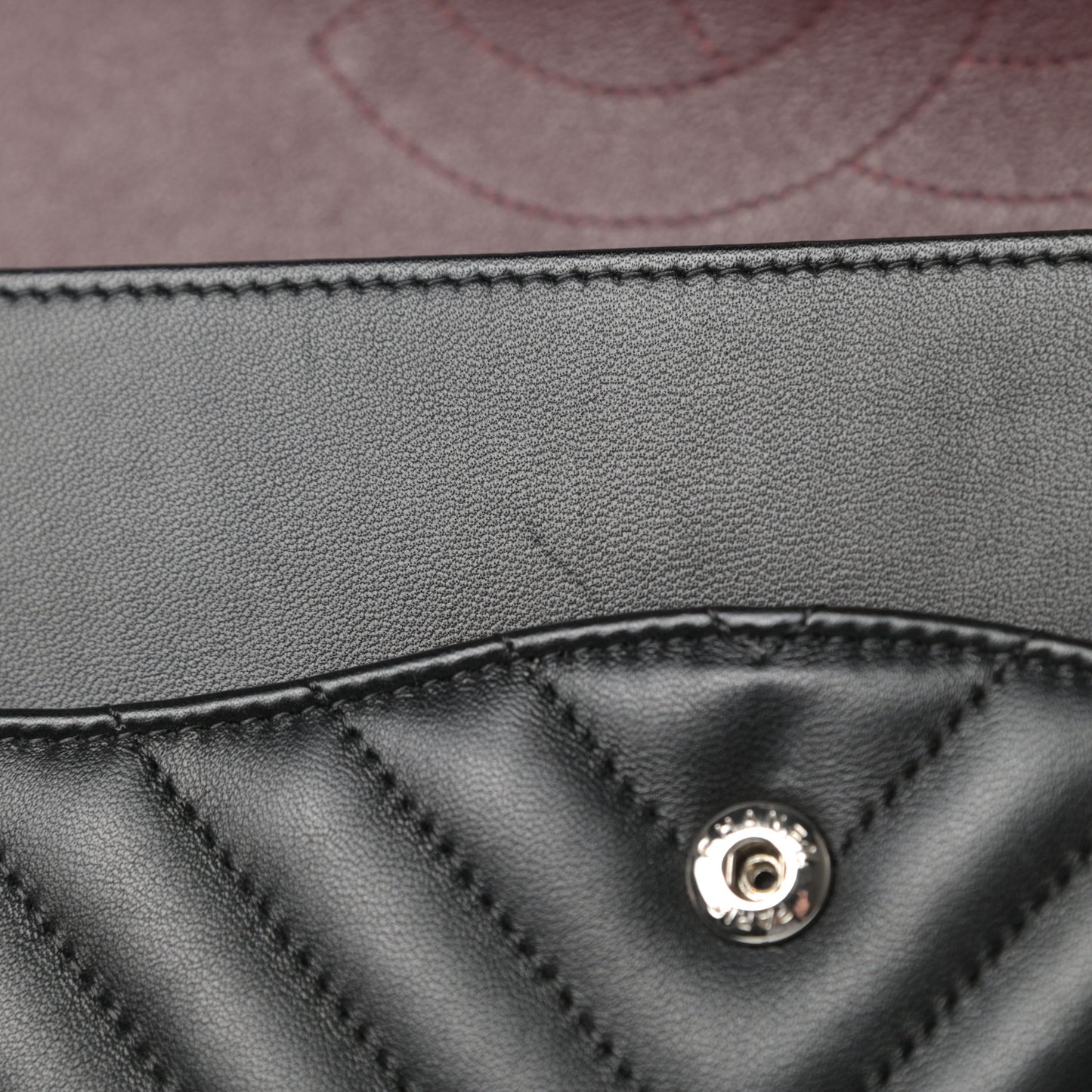 Lambskin Chevron Quilted Jumbo Double Flap Black