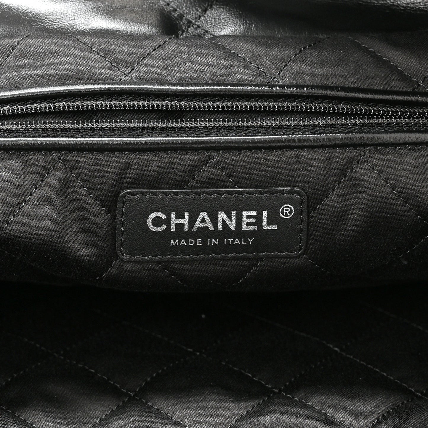 Shiny Calfskin Quilted Chanel 22 So Black
