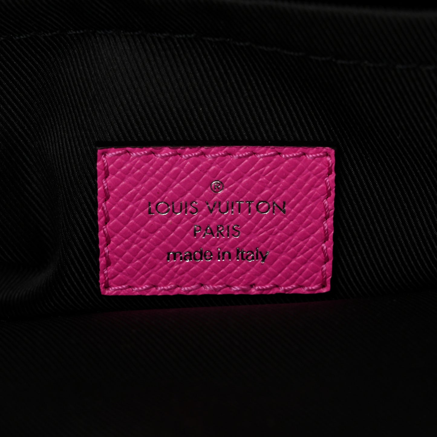 Taigarama Outdoor Messenger Fuchsia