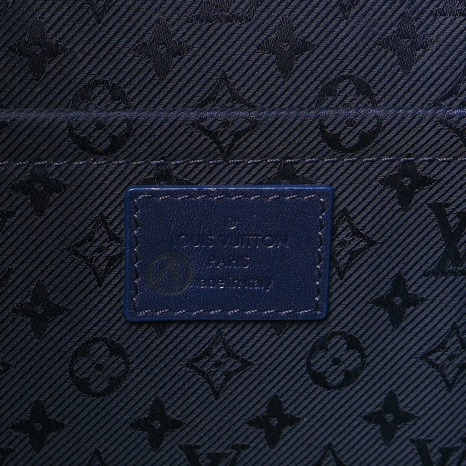 Louis Vuitton Calfskin Quilted Monogram Altair Clutch Marine 6 of 9