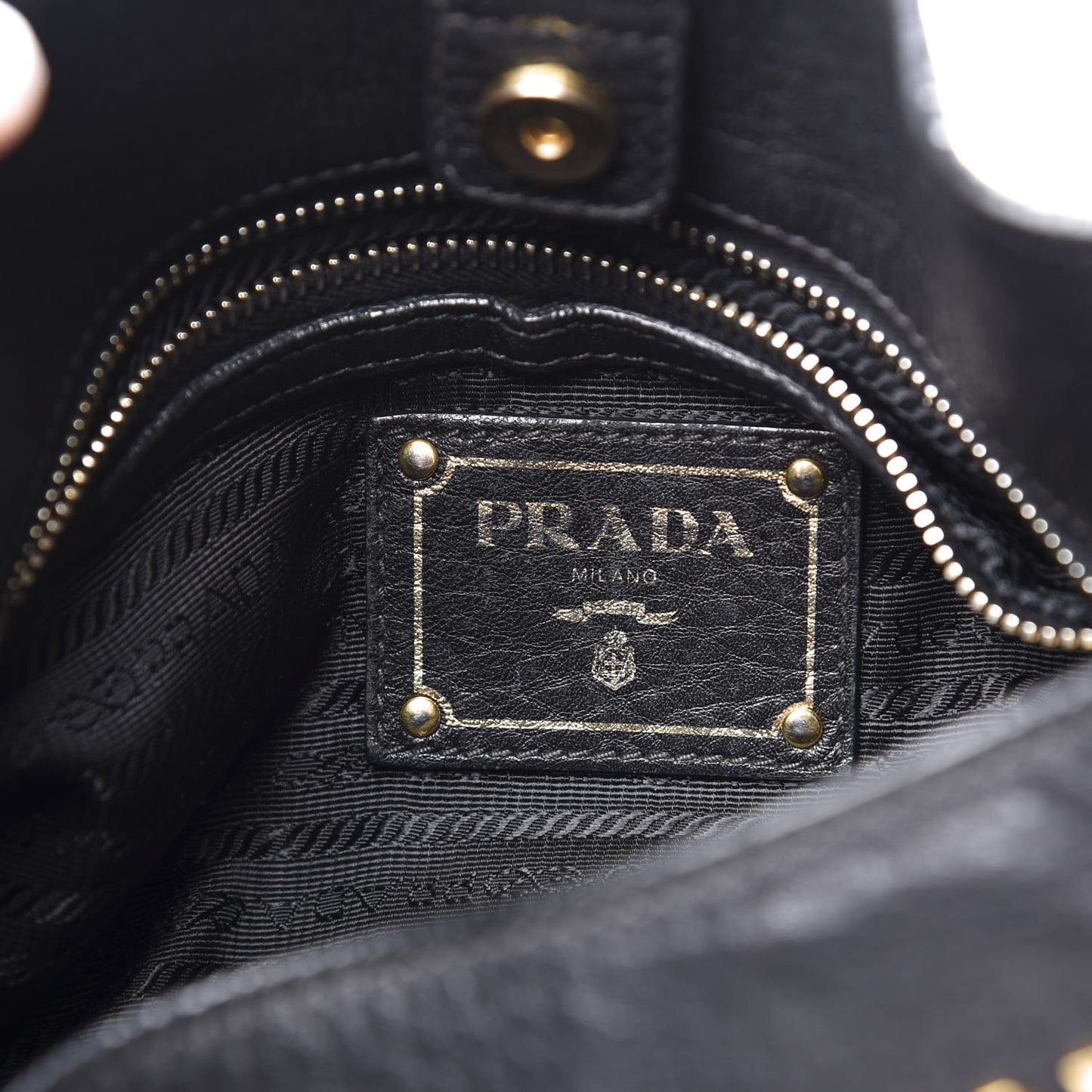 Vitello Daino Side Pocket Hobo Black
