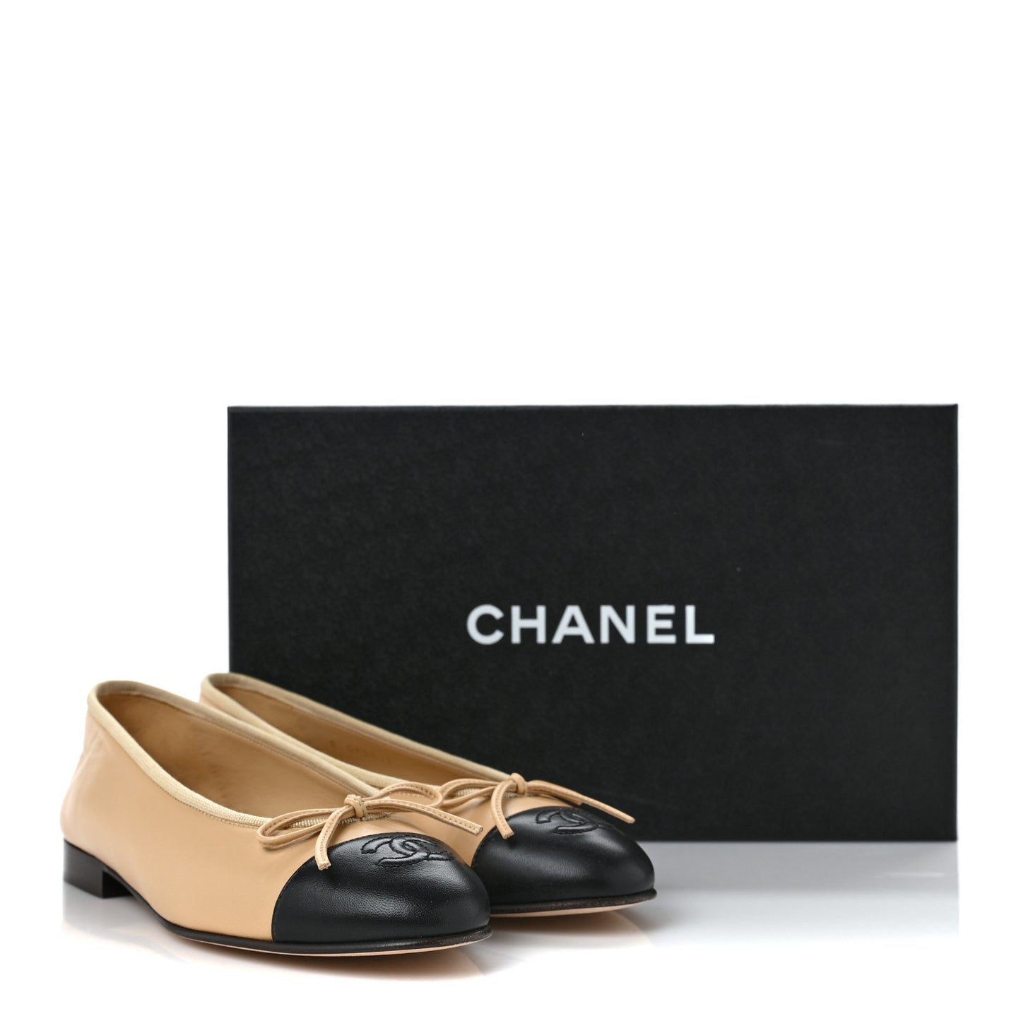 Lambskin Cap Toe Ballerina Flats 36 Beige Black