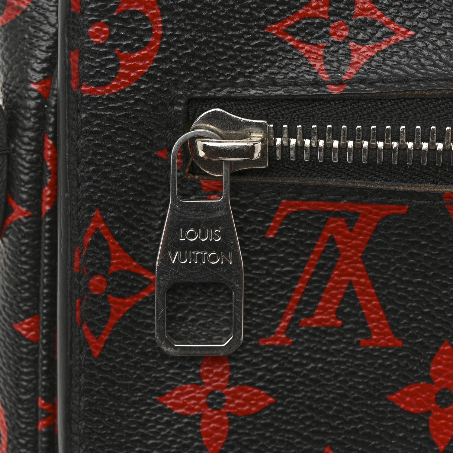 Louis Vuitton Monogram Infrarouge Pochette Metis 1735685