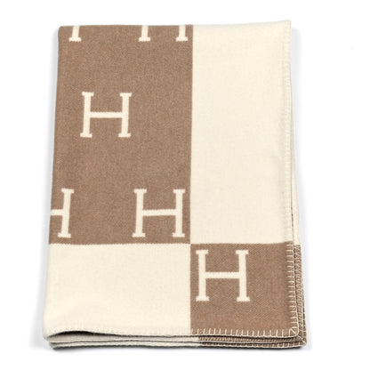 Hermes Wool Cashmere Avalon Baby Blanket Noisette Moyen White 1 of 3