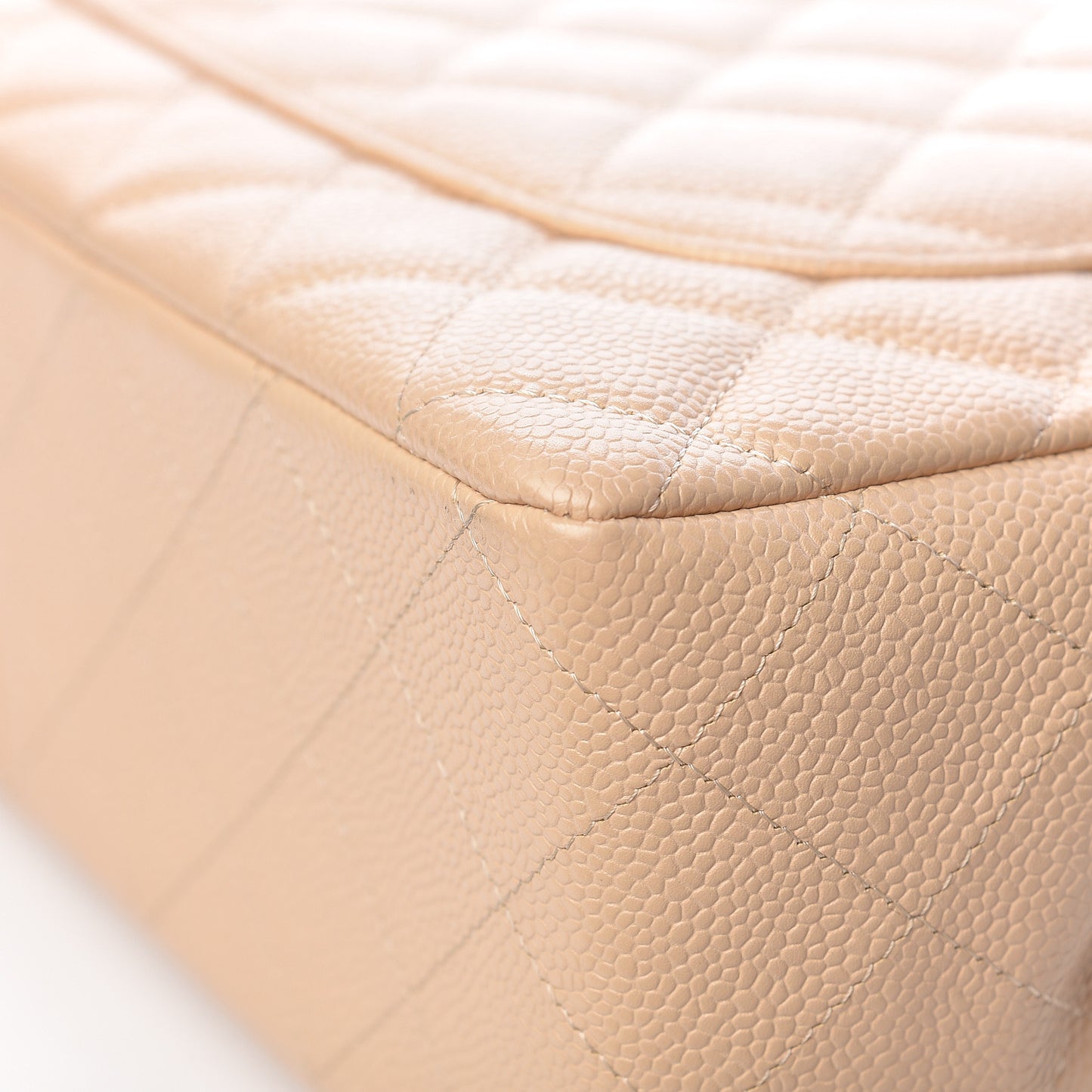 Caviar Quilted Jumbo Single Flap Beige Clair