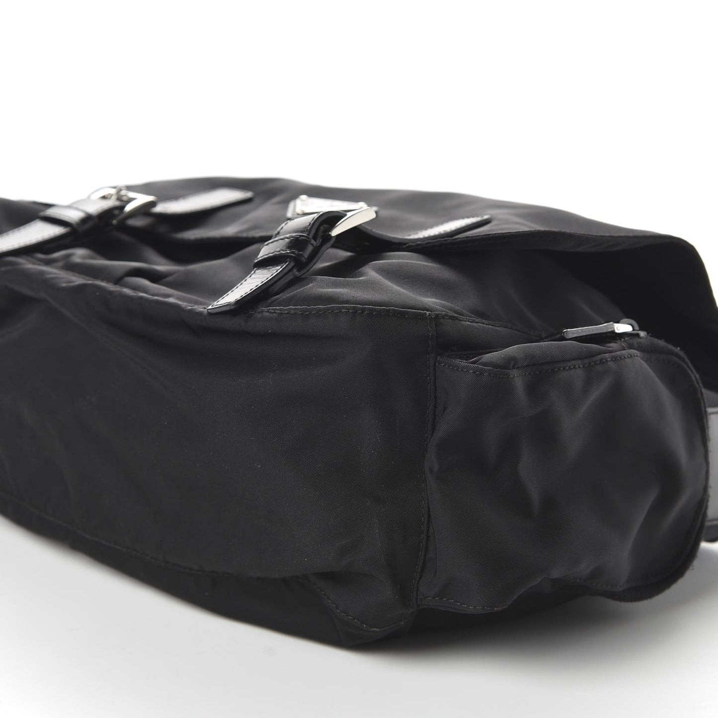 Nylon Vela Messenger Bag Black