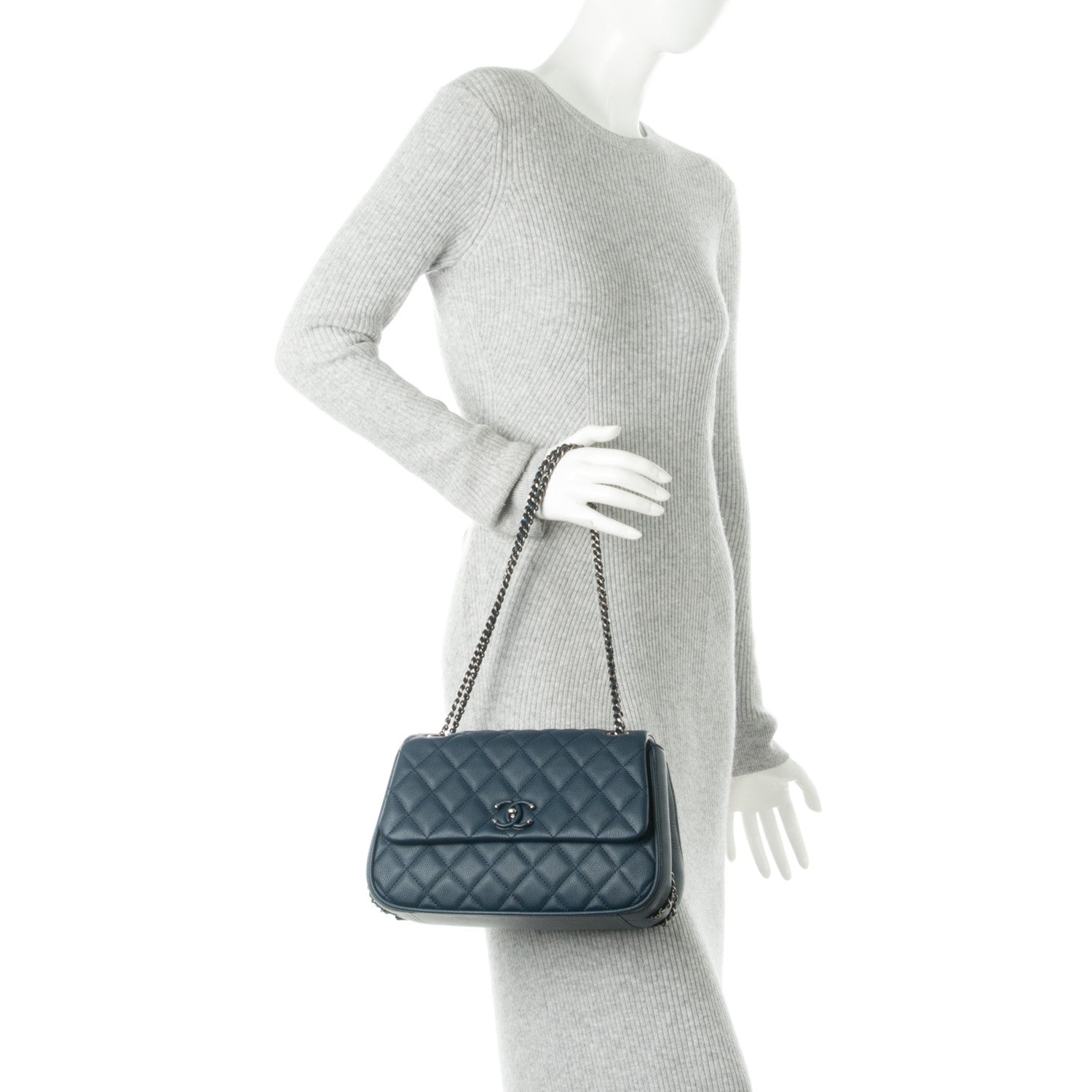 Chanel Calfskin Quilted Medium Frame in Chain Flap Navy 2 of 7