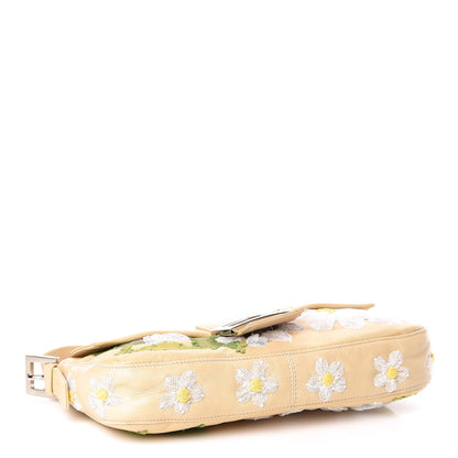 Fendi Nappa Flower Applique Baguette Ivory 4 of 11