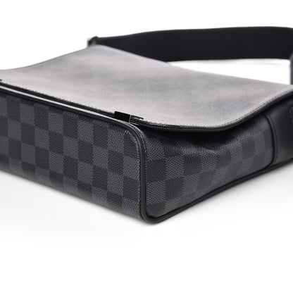 Louis Vuitton Damier Graphite District PM 6 of 9