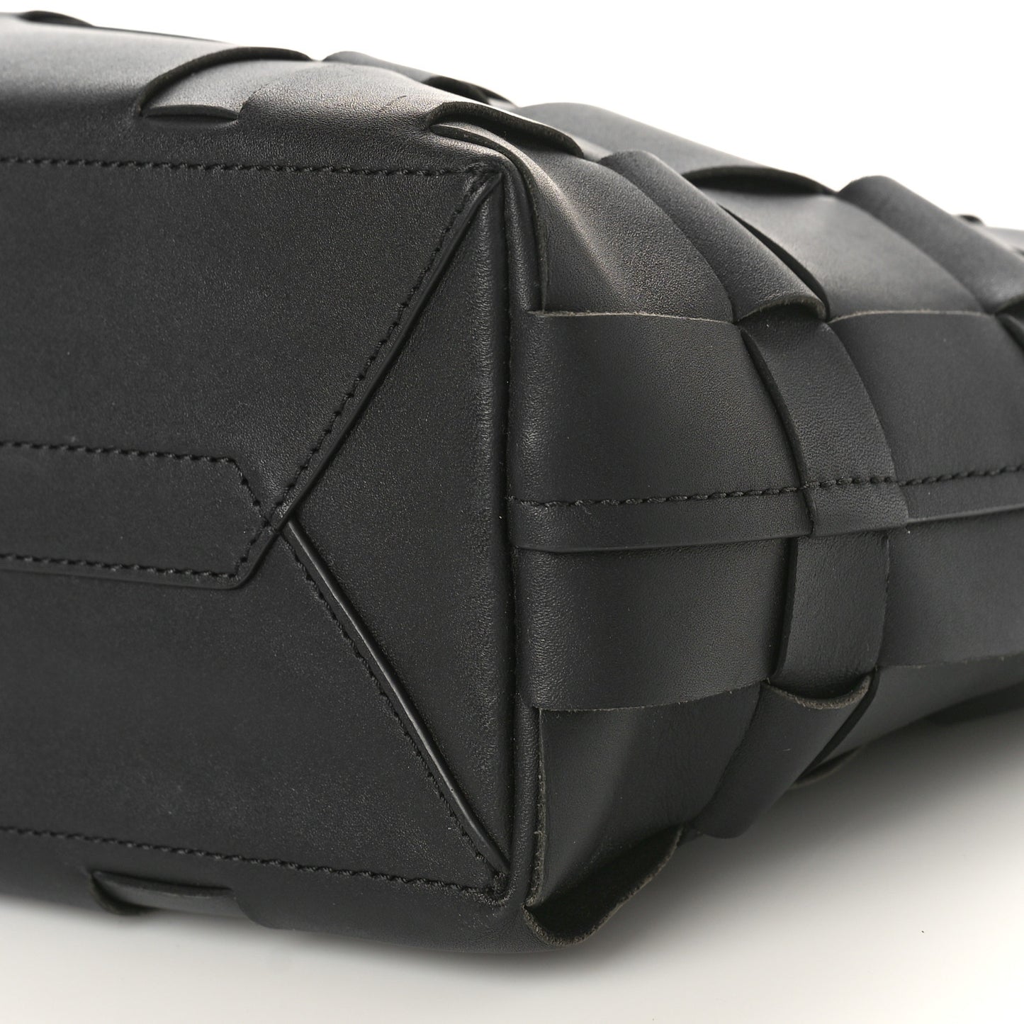 Calfskin Odita Lattice Pouch Black